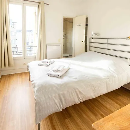 Well Located Apartment In Paris Exterior foto