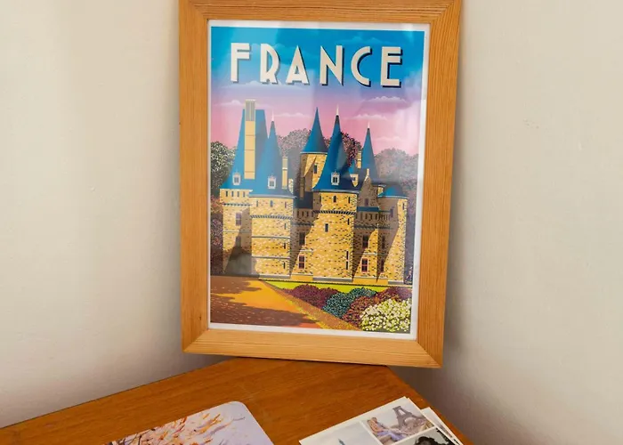 Well Located Apartment In Paris