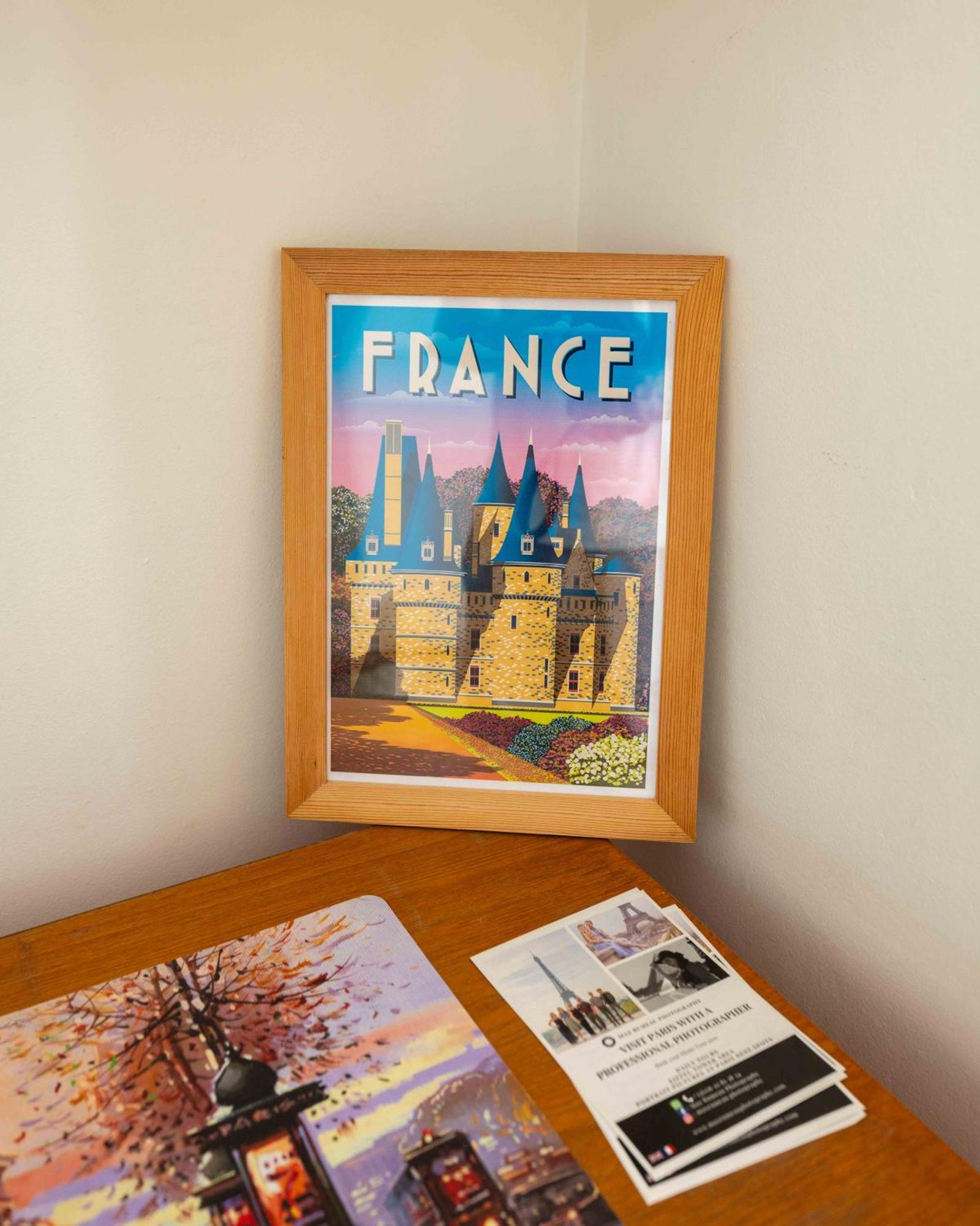 Well Located In Parigi